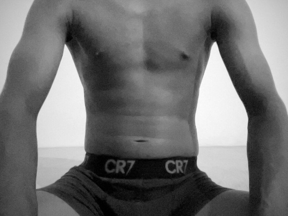 Young_BBC234 Chatroom