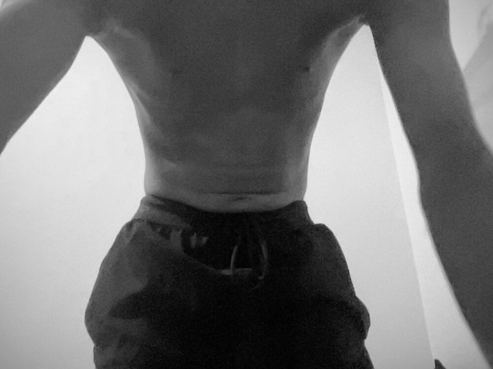 Young_Bull22 Chatroom
