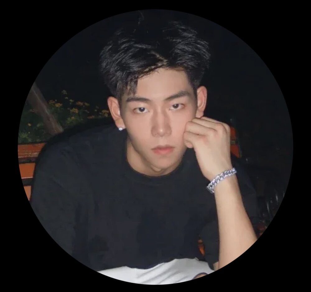 YourBoYyyyyyyy Chatroom