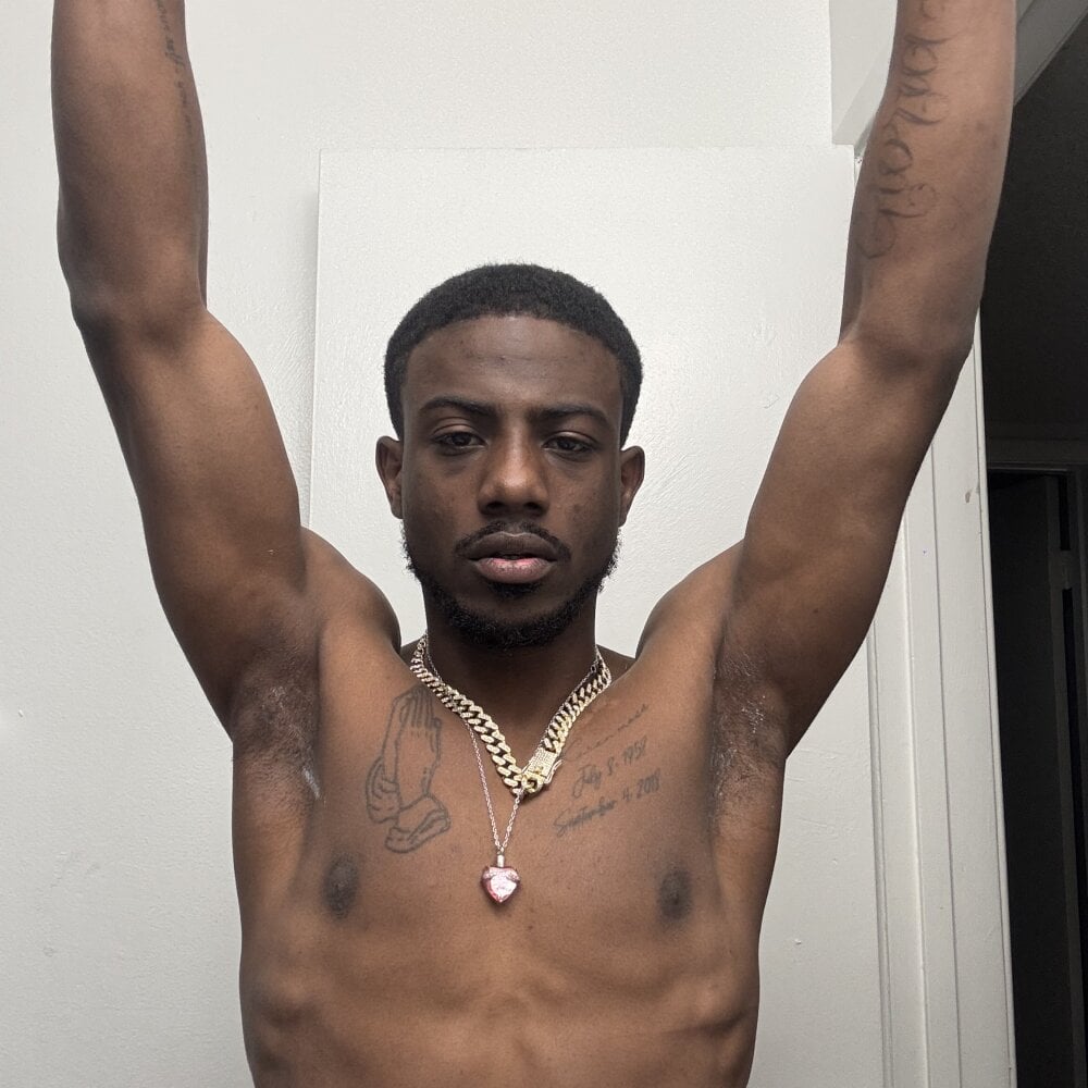 Zellyzelly2100 Chatroom