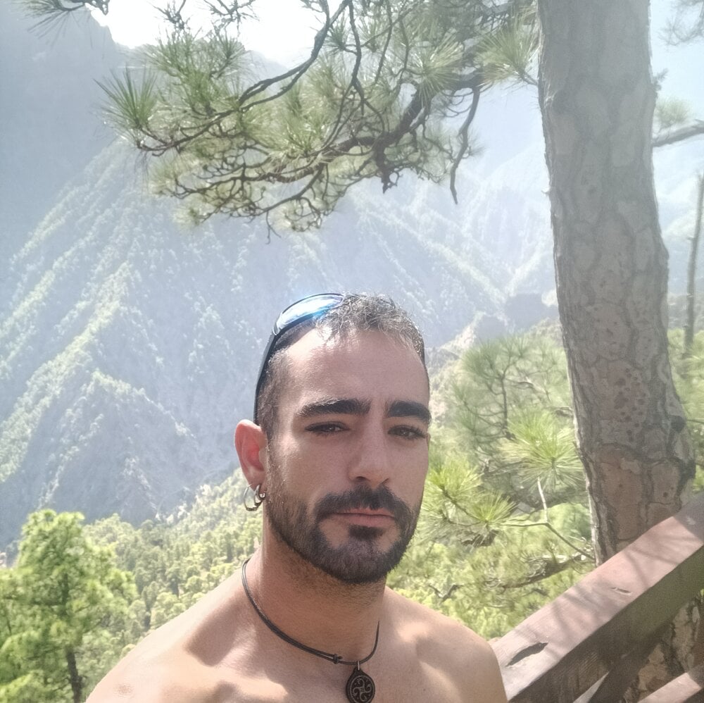 _Moreno90_ Chatroom