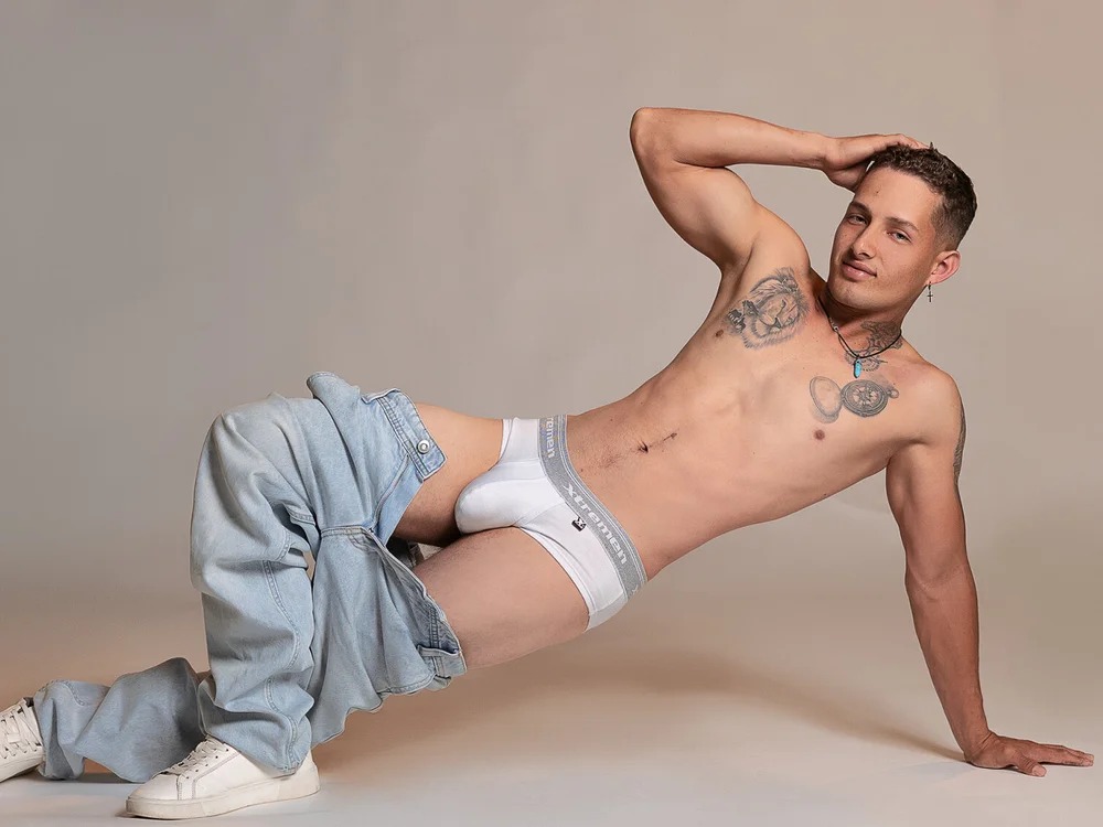_angel_rivera Chatroom