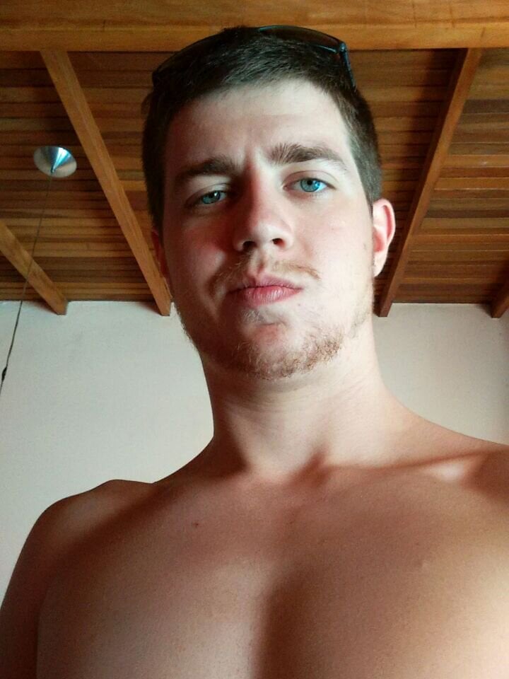 aaronlegend_ Chatroom