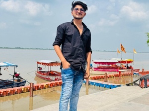 abhishekk_desiboy99