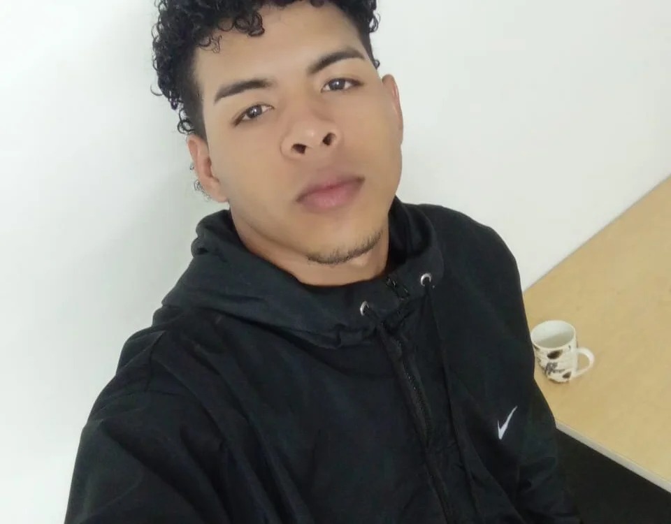 adrian66x Chatroom