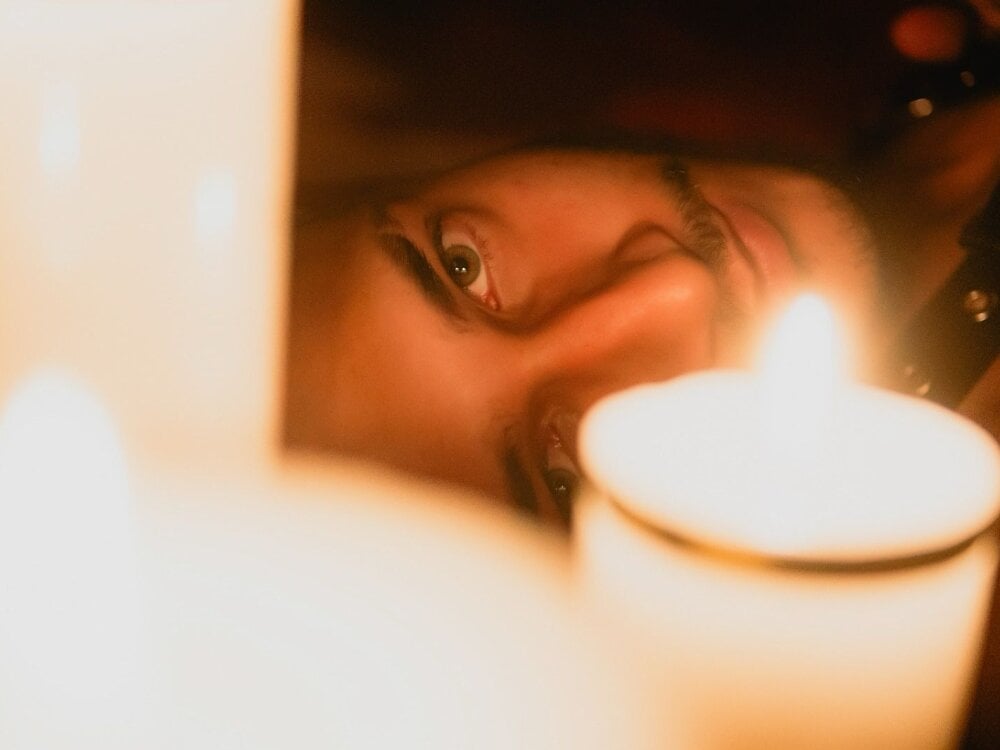 alexio_angel Chatroom