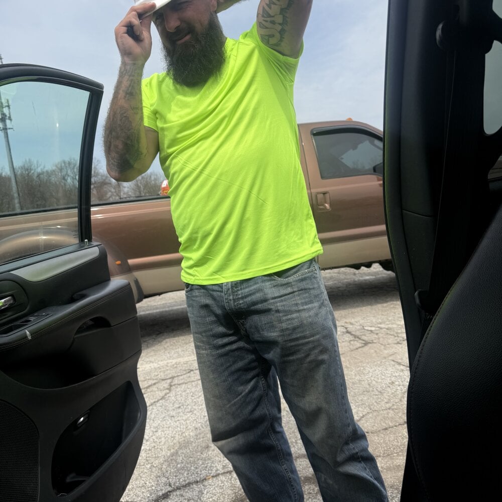 alphareign85 Chatroom