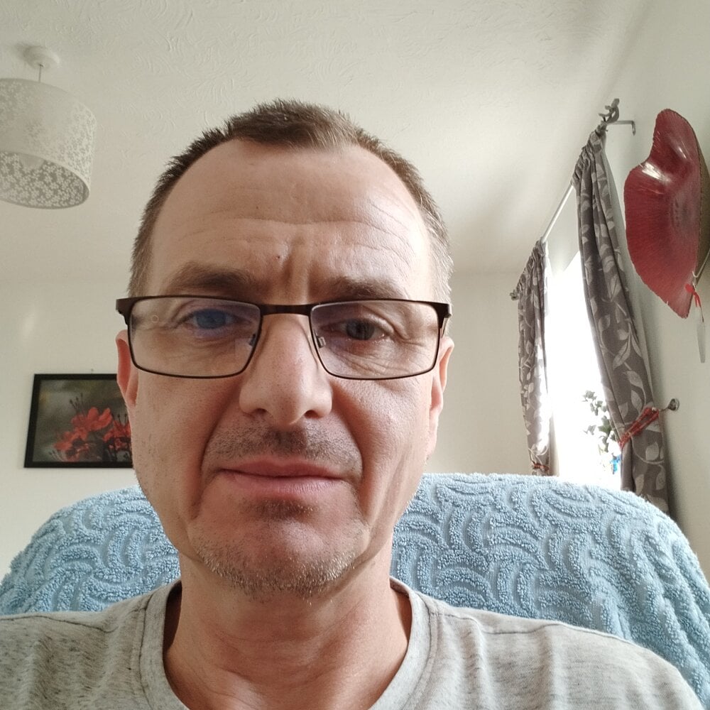arni7581 Chatroom