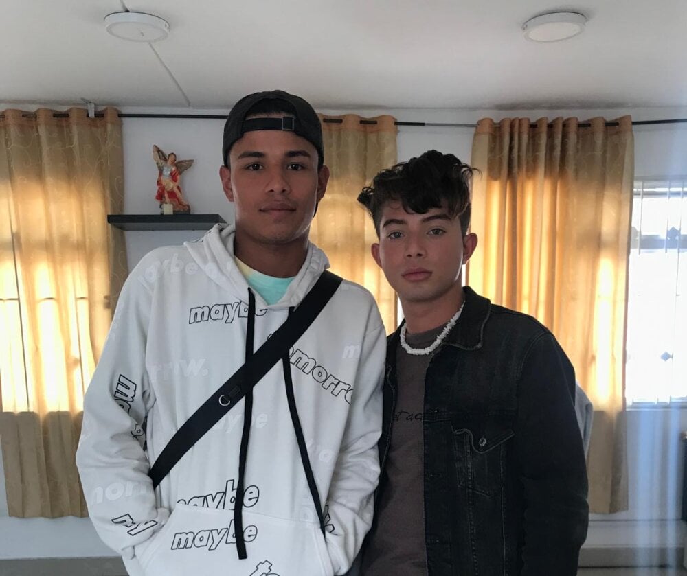 axel_and_jacob Chatroom