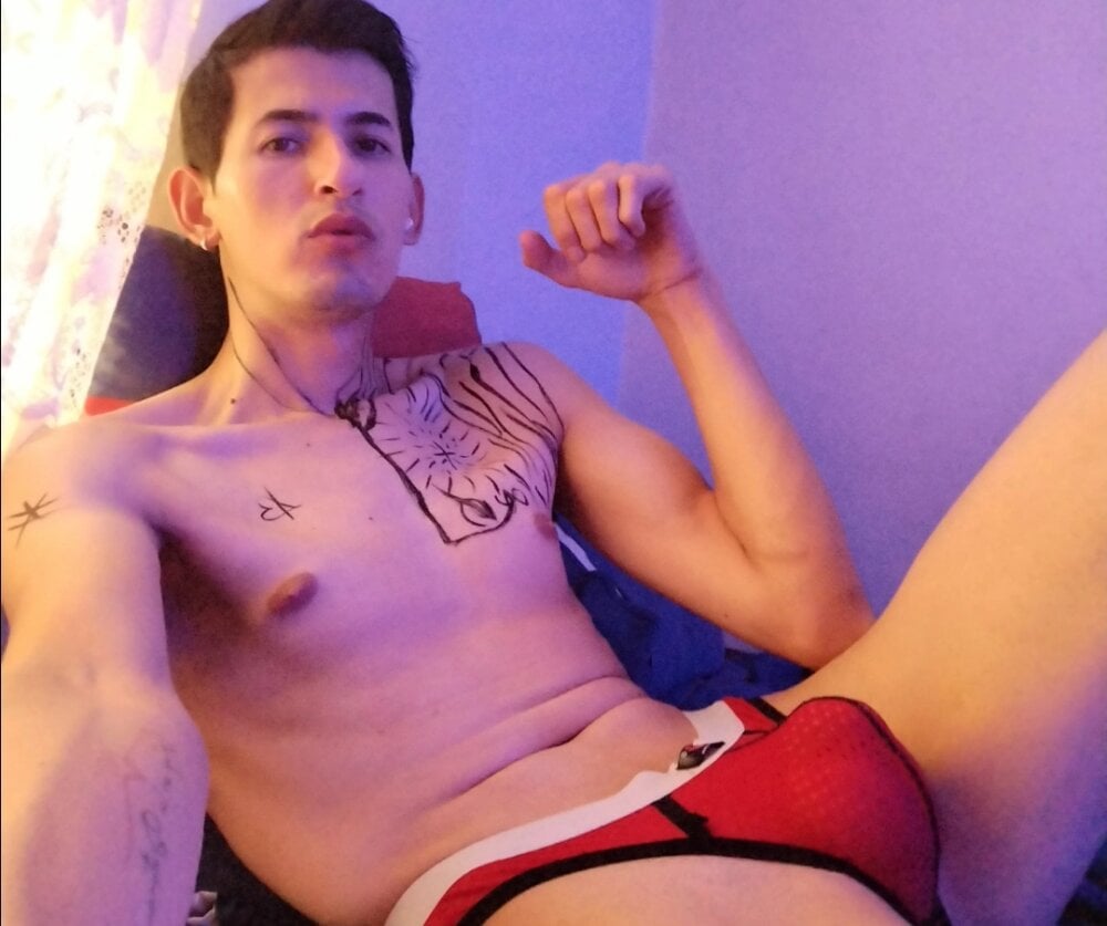 bennitravi Chatroom