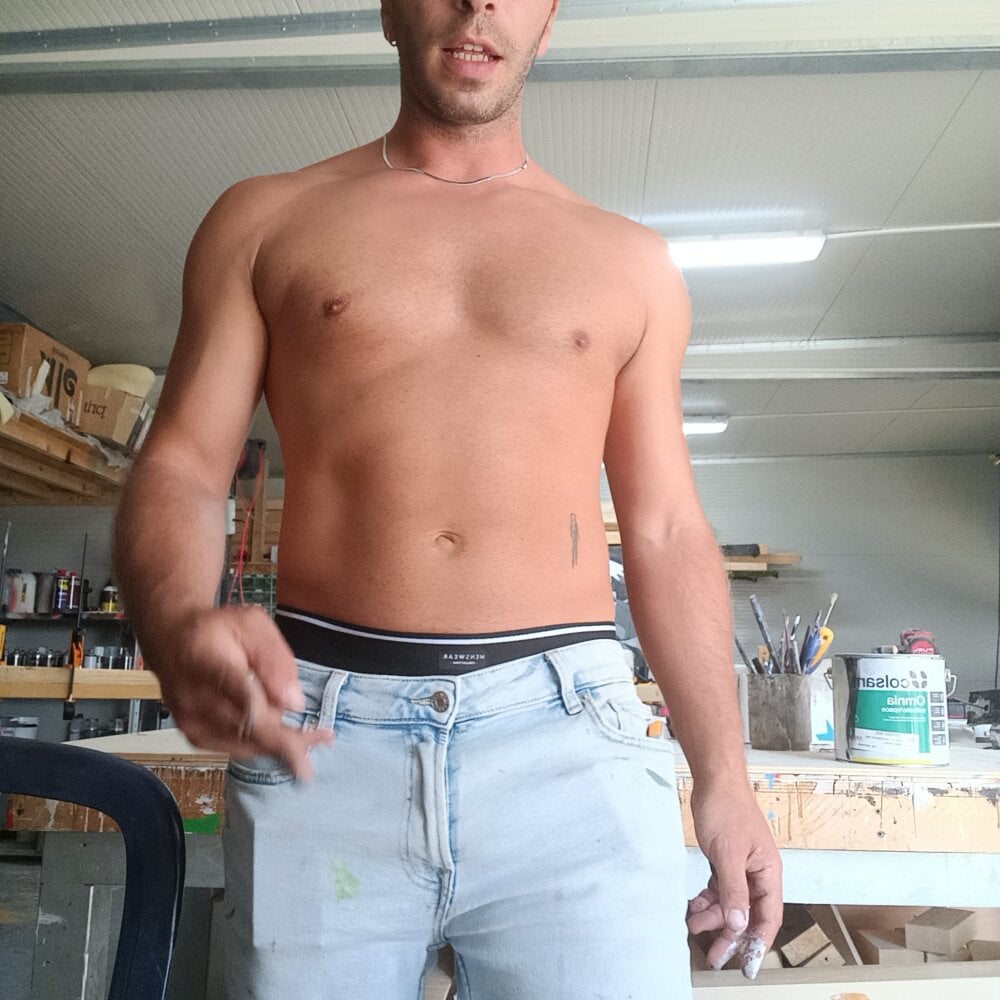 bigdick_italy Chatroom