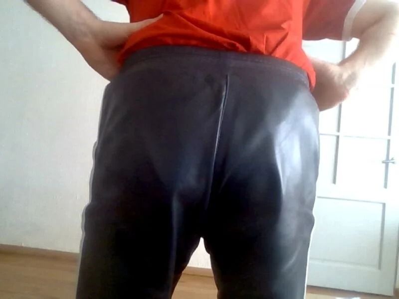 buffaloleather Chatroom