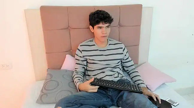 charles_blaze Chatroom