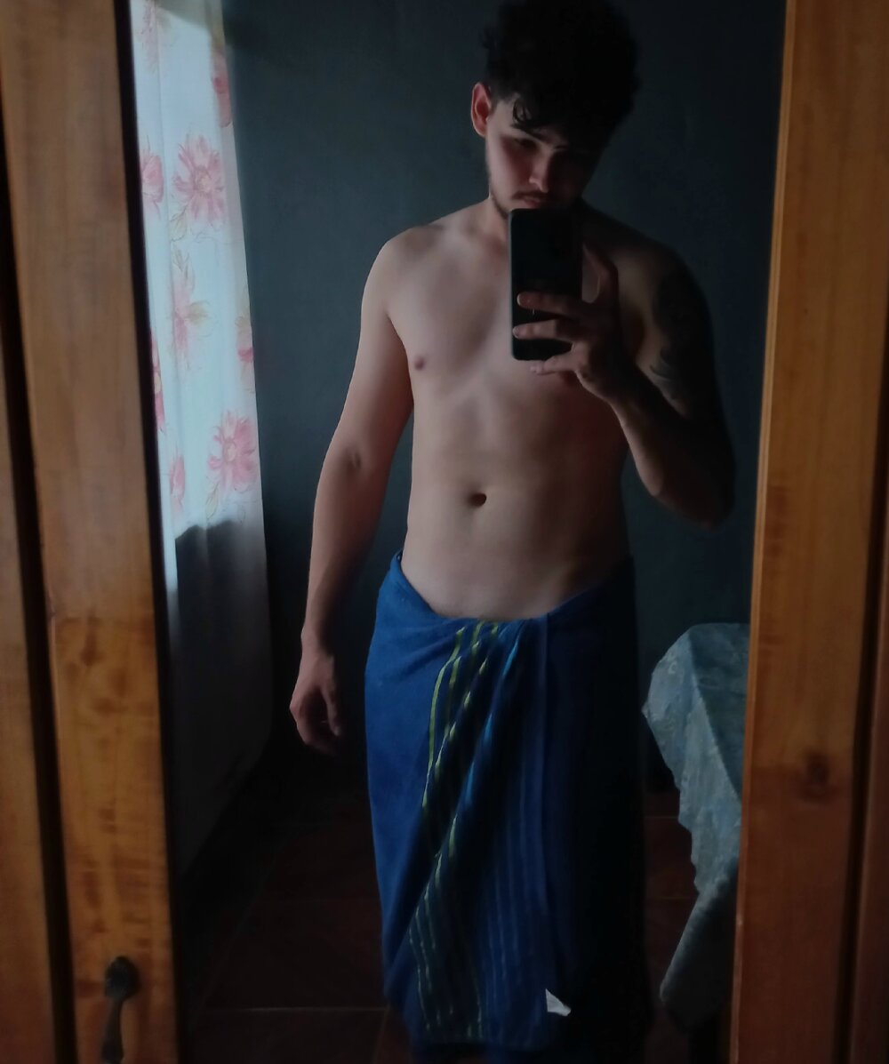 chicosexy28 Chatroom