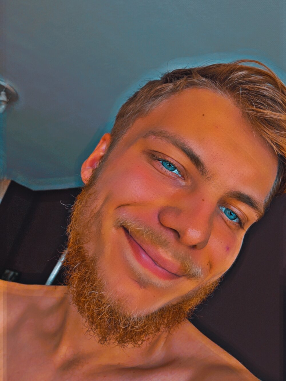 chris20616 Chatroom
