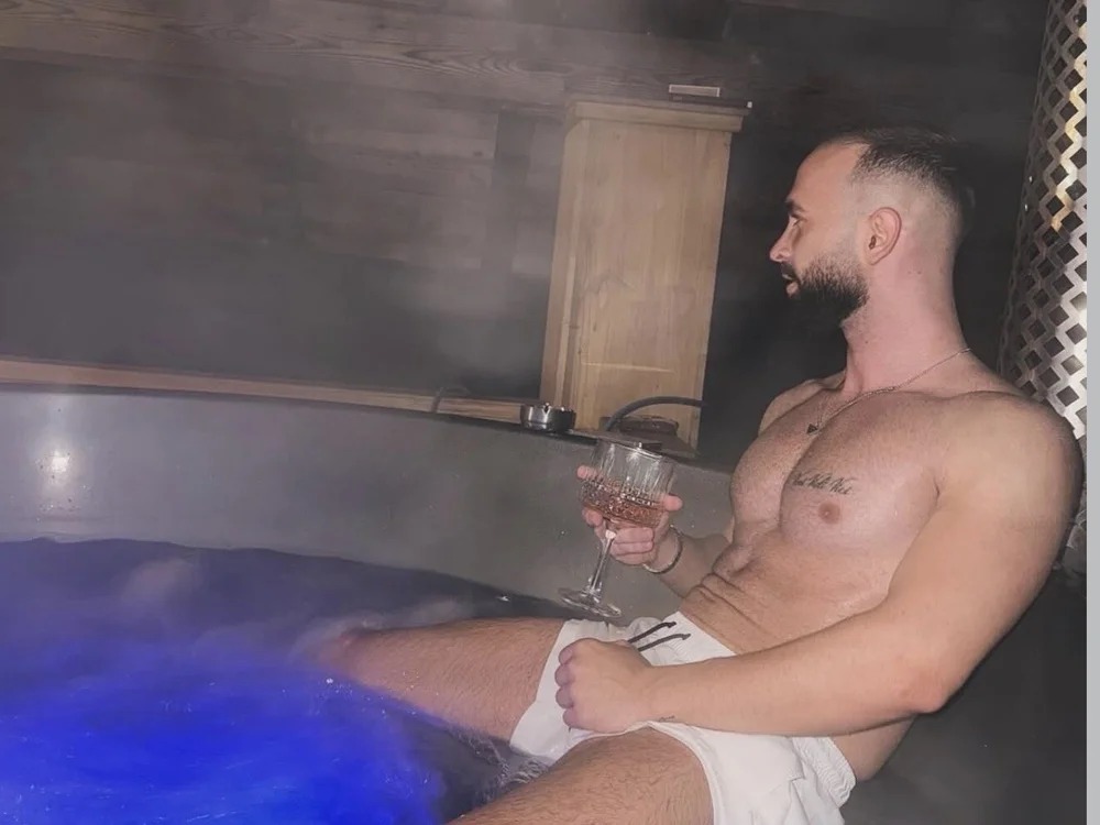 cloudymastersss Chatroom