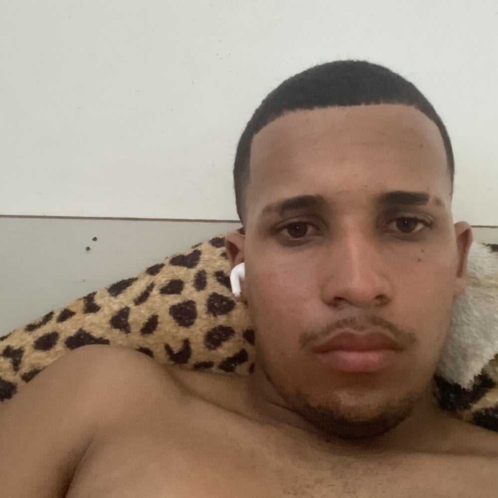 dedin909866 Chatroom