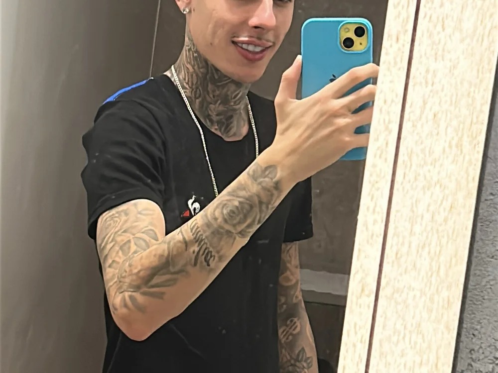 dylan_wolf Chatroom