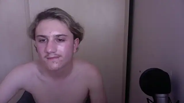 enzolb Chatroom