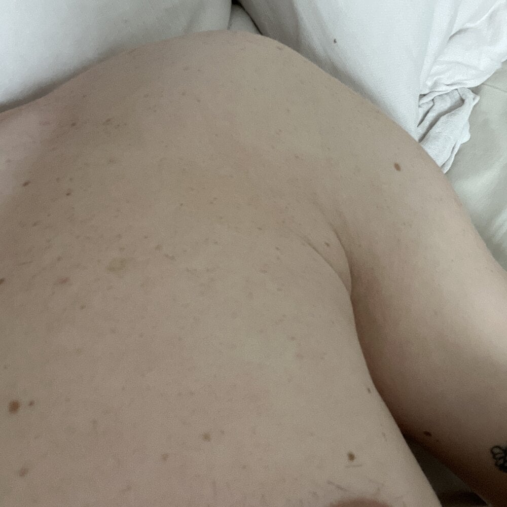 enzoyoungbisex Chatroom