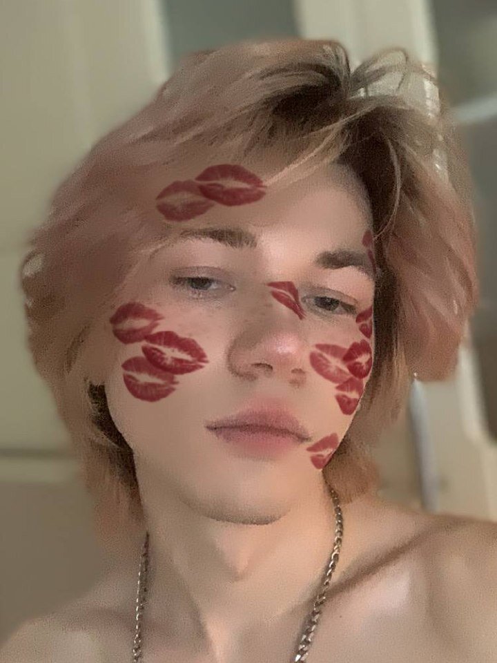evan_reinhart Chatroom