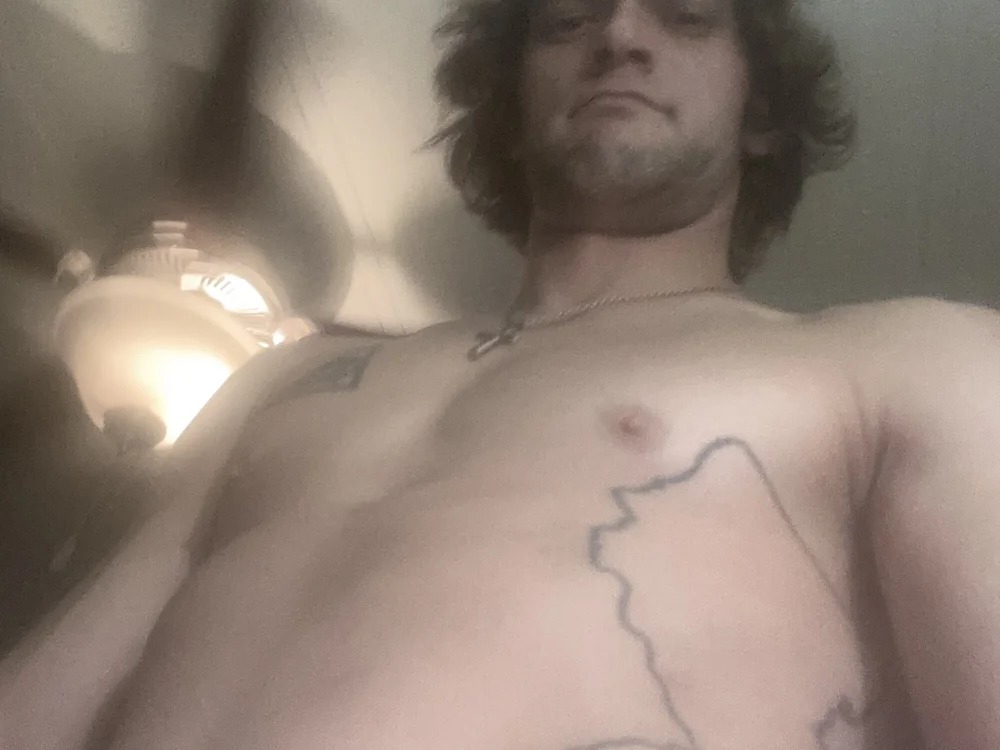 getAtMeE69 Chatroom