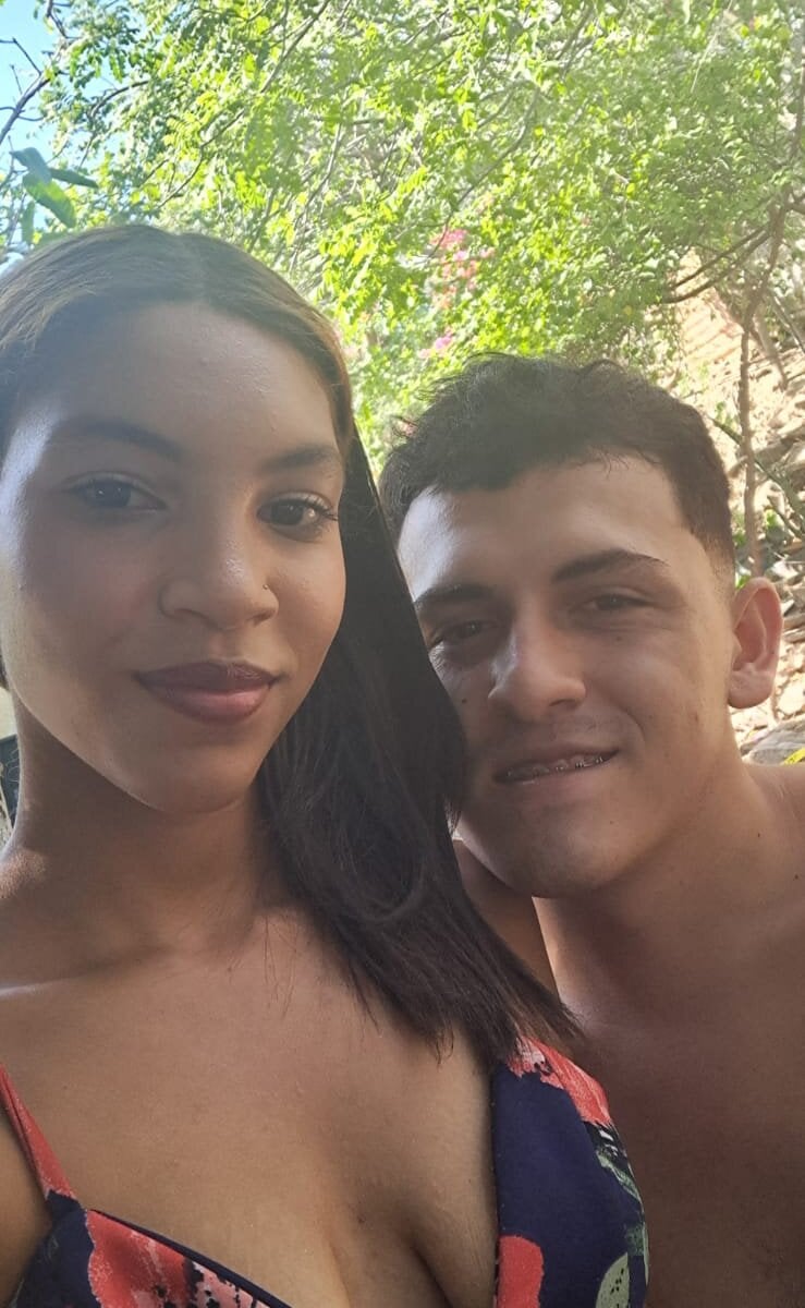 ginebra_n_yan Chatroom