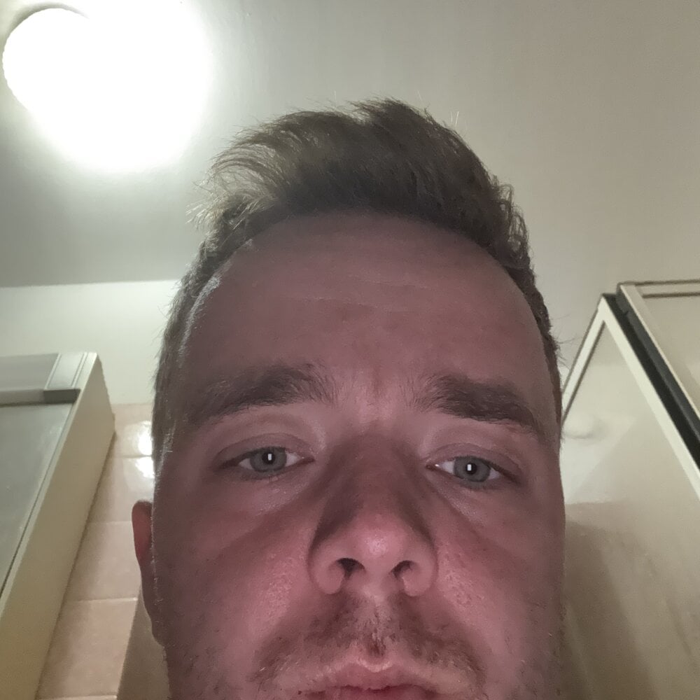 goettihatkleinenschnidel Chatroom
