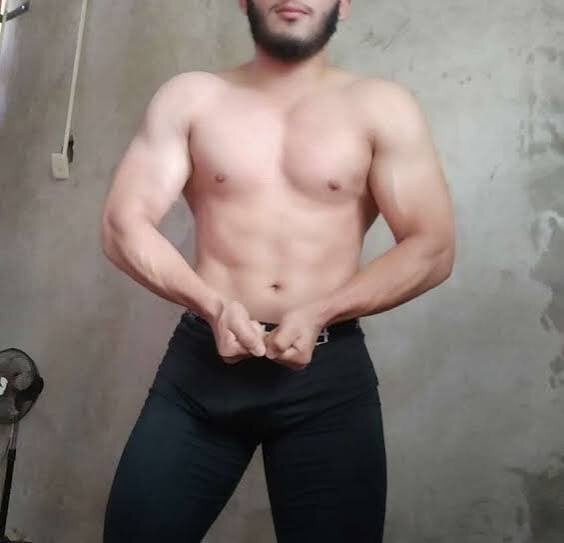 handsomeboy1414 Chatroom