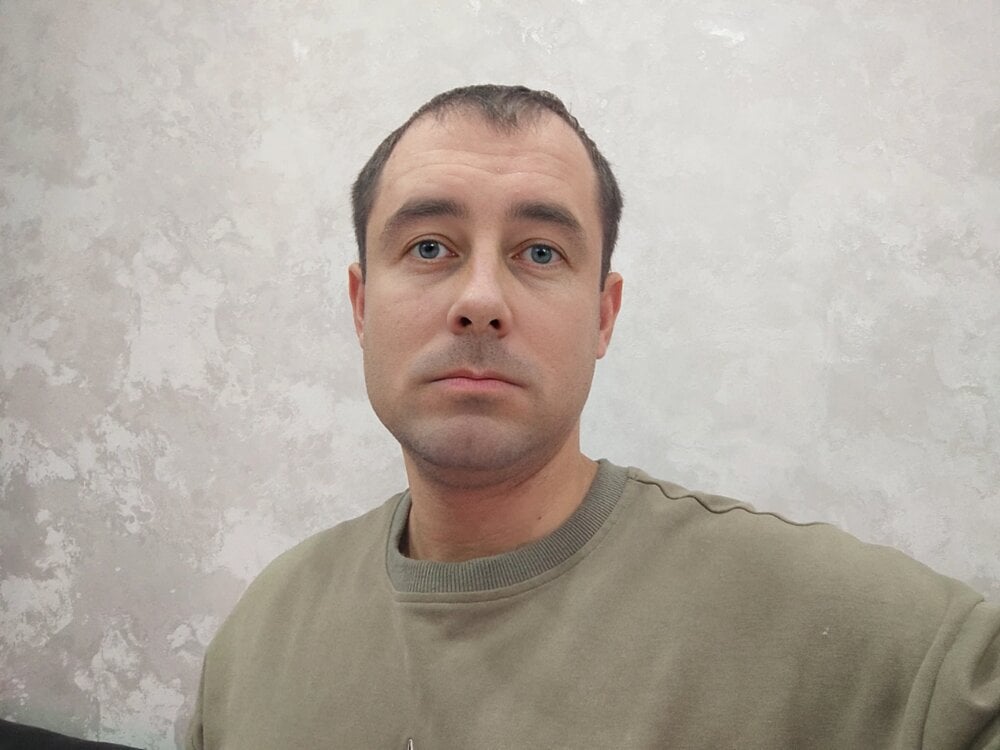 hardsex19cm Chatroom