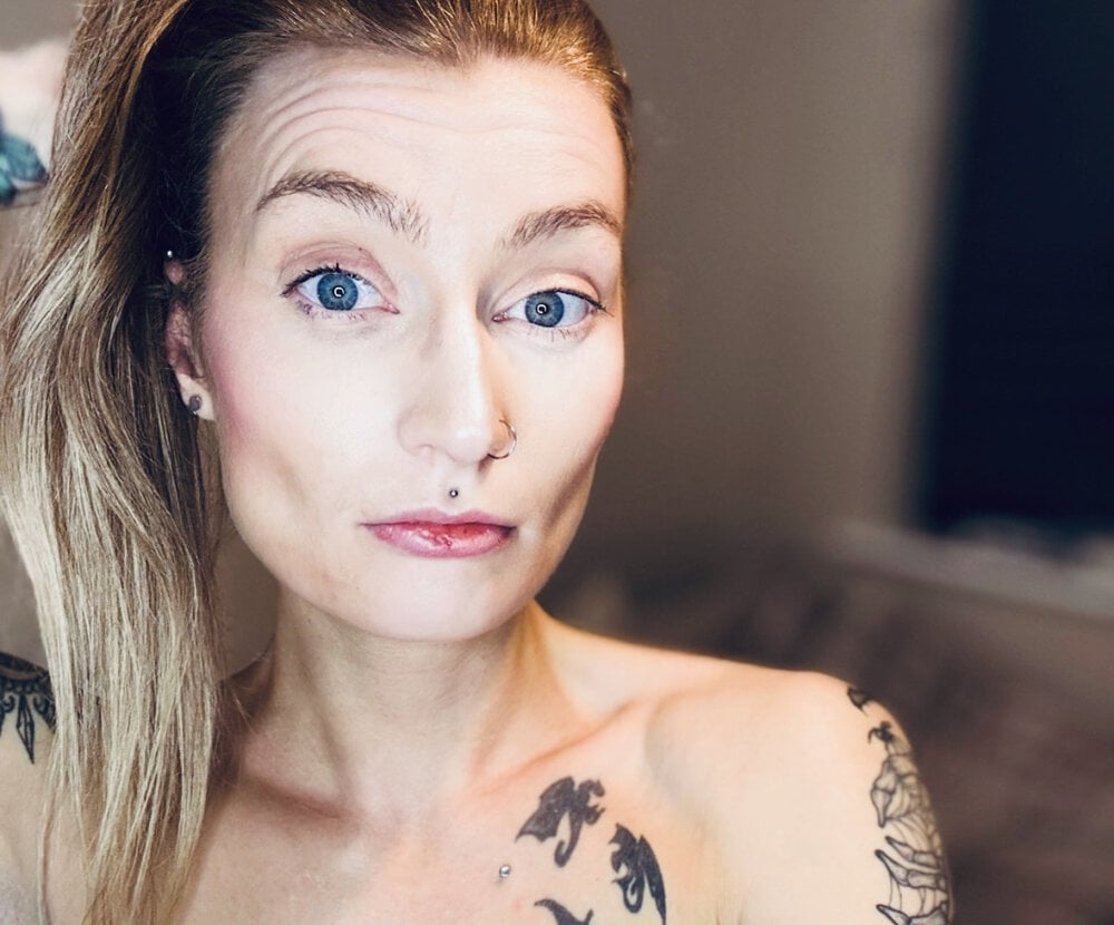 harleyblair Chatroom