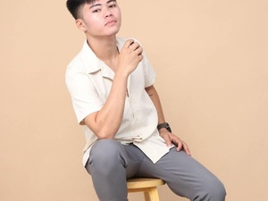 hot_emman