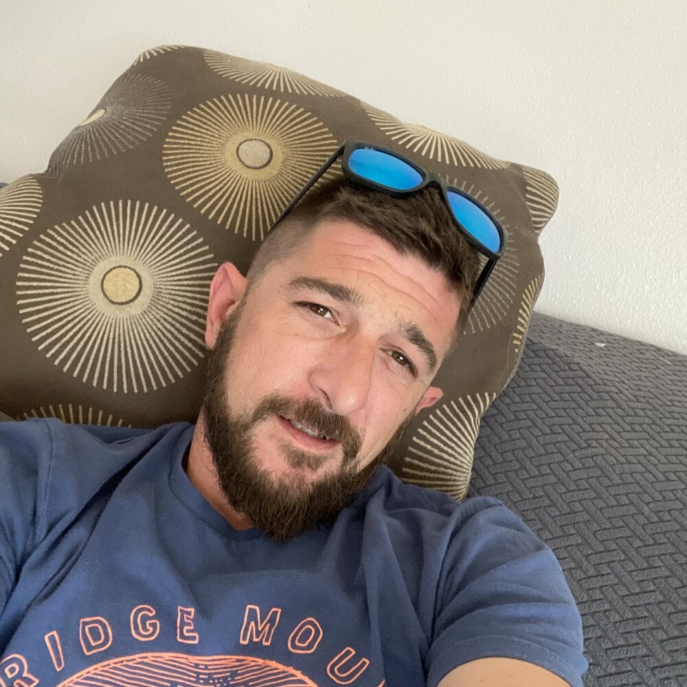 hotandsexydad1 Chatroom