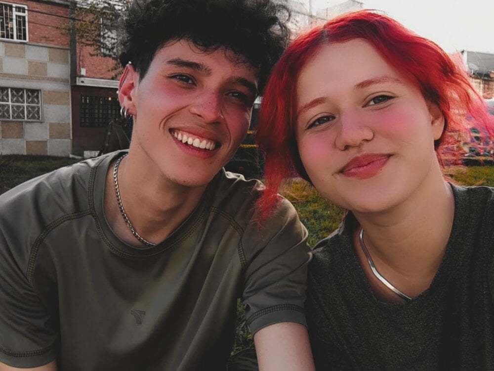 hottie_couplee Chatroom