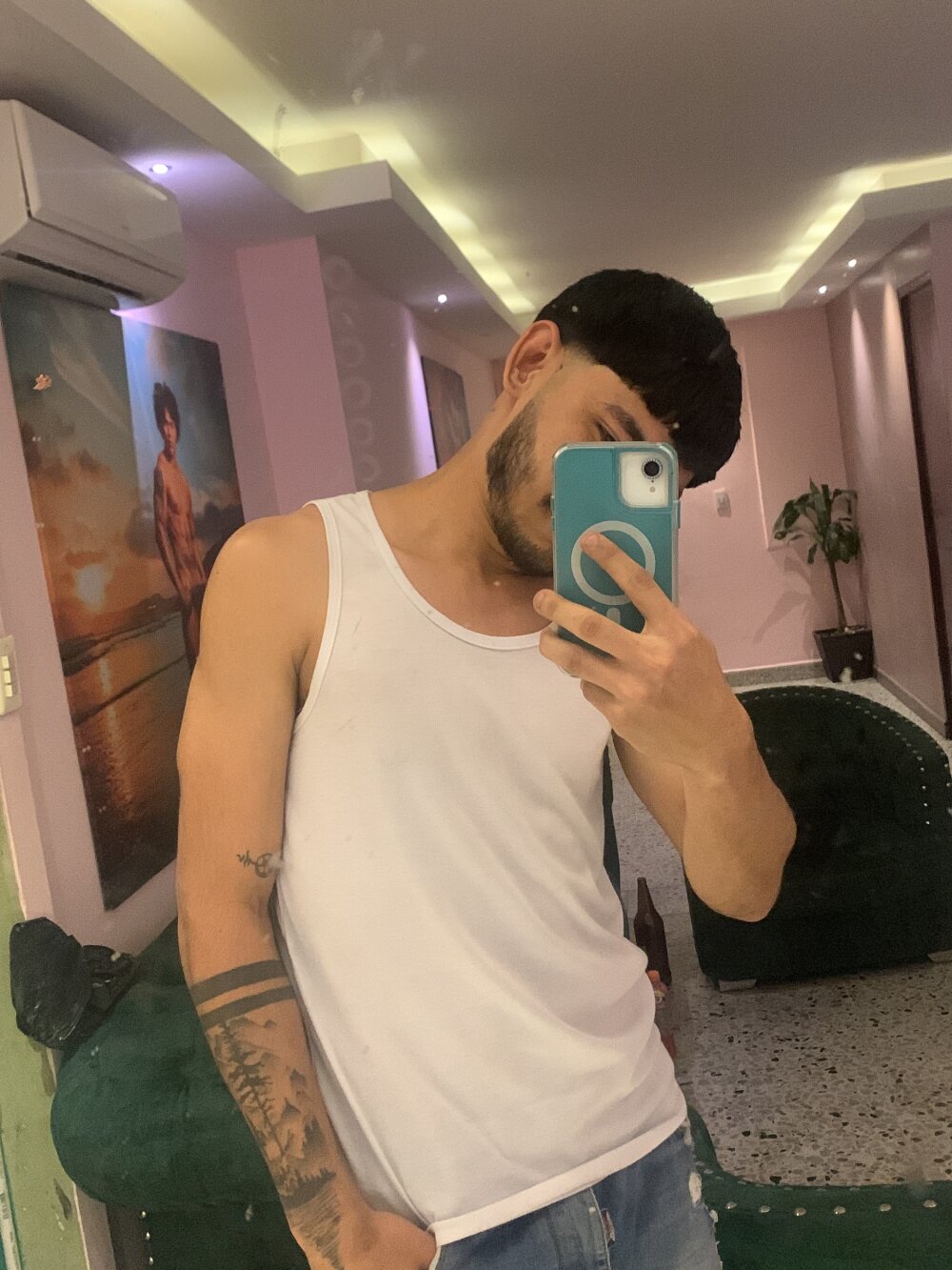 jhosue_boy_xxx Chatroom