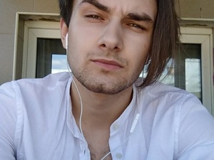 johny_sins_with_hair_