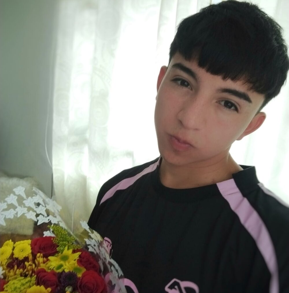 joji_Spencer Chatroom