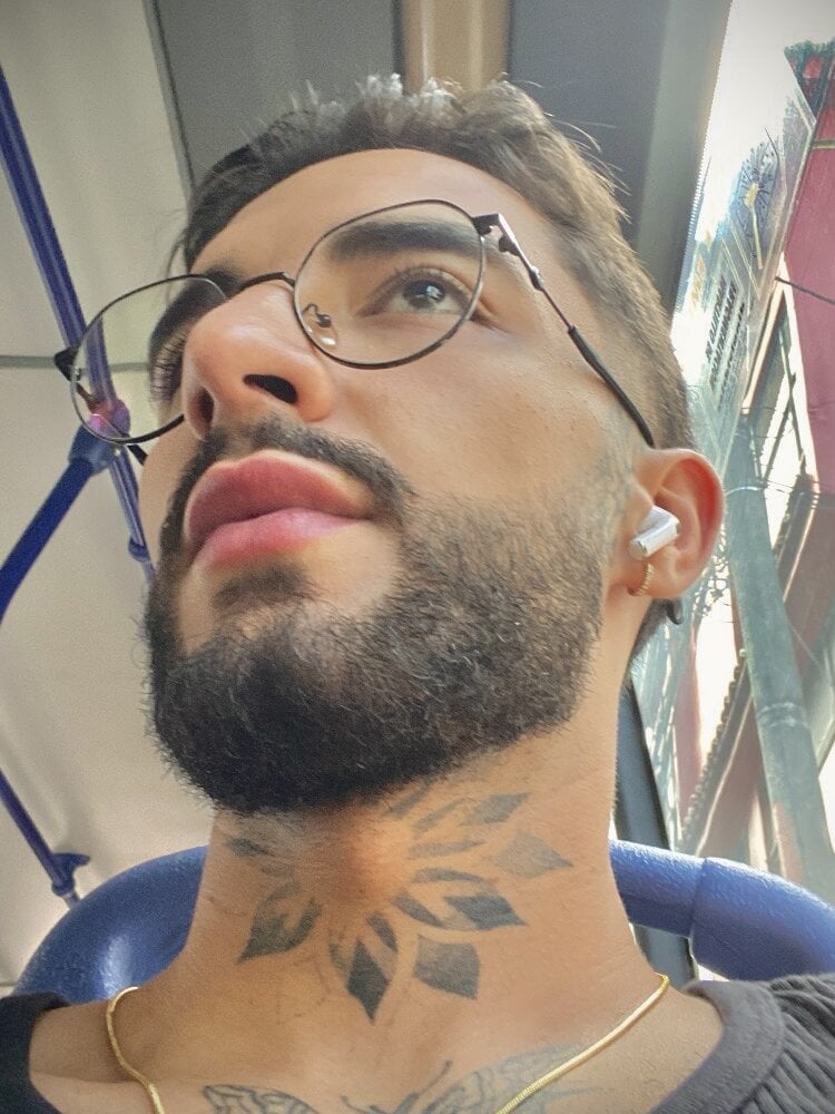 juanlouis_pierre Chatroom