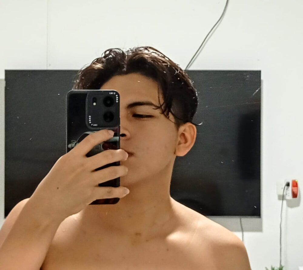 juanpr_1-15 Chatroom