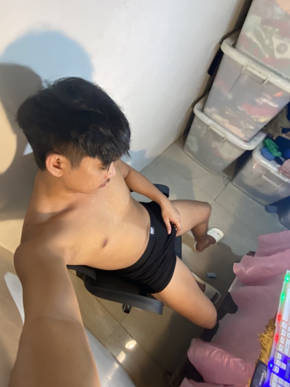 julz_always_horny Chatroom