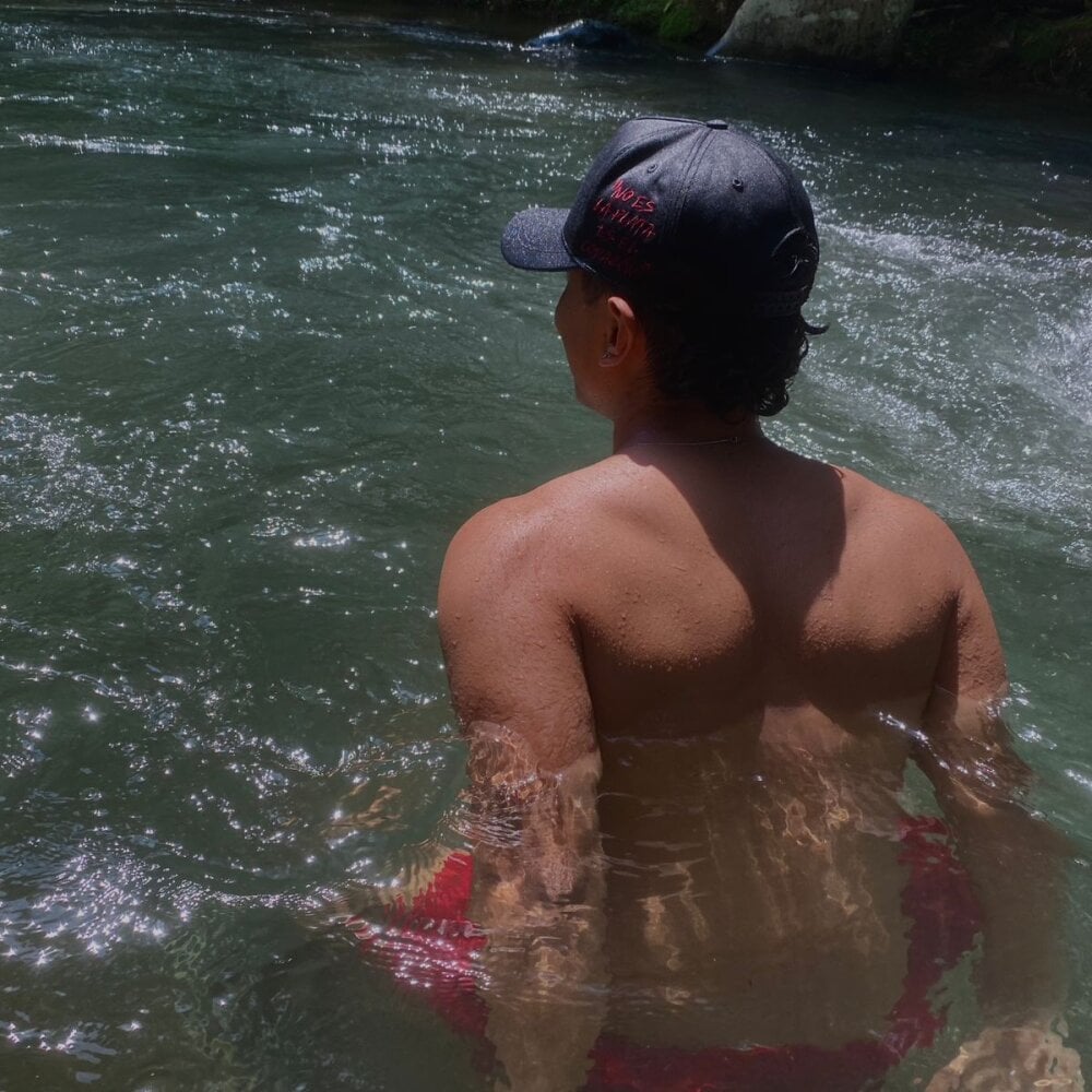 kyro_estrada Chatroom