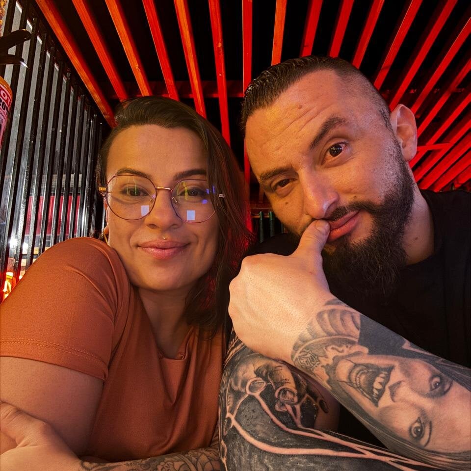 liz_and_thiago Chatroom