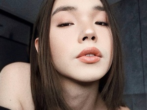 lona_li