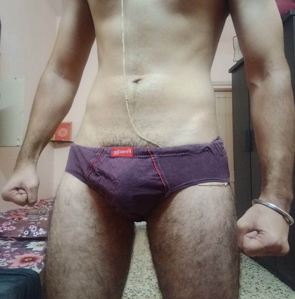 lustyy_sanjay Chatroom
