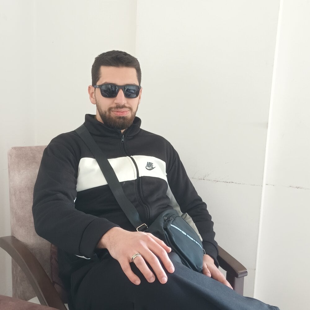 mahmoud_lebanon451 Chatroom