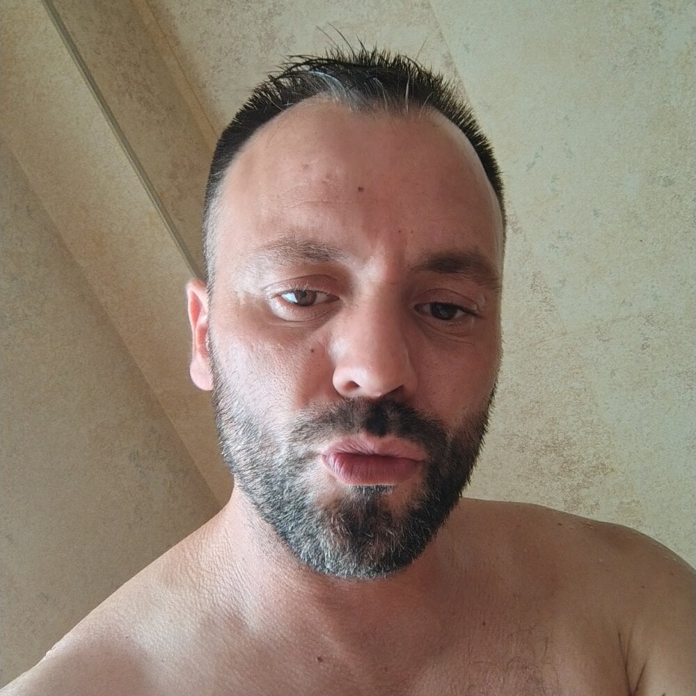 manchego85 Chatroom