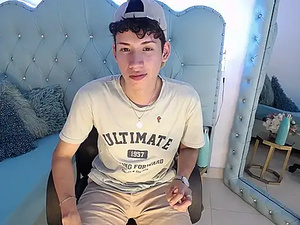 matteo_white1