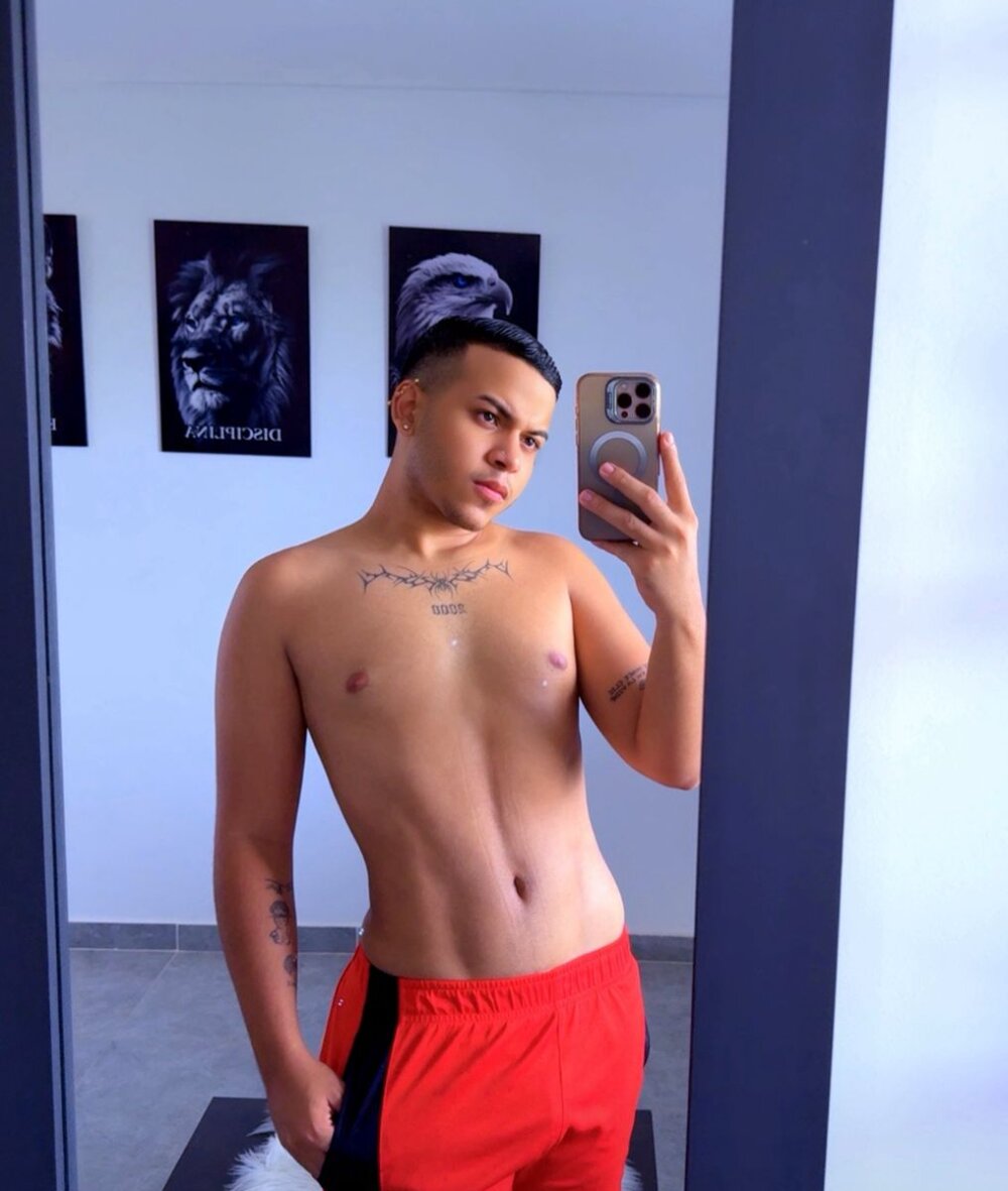 matthewlewis01 Chatroom