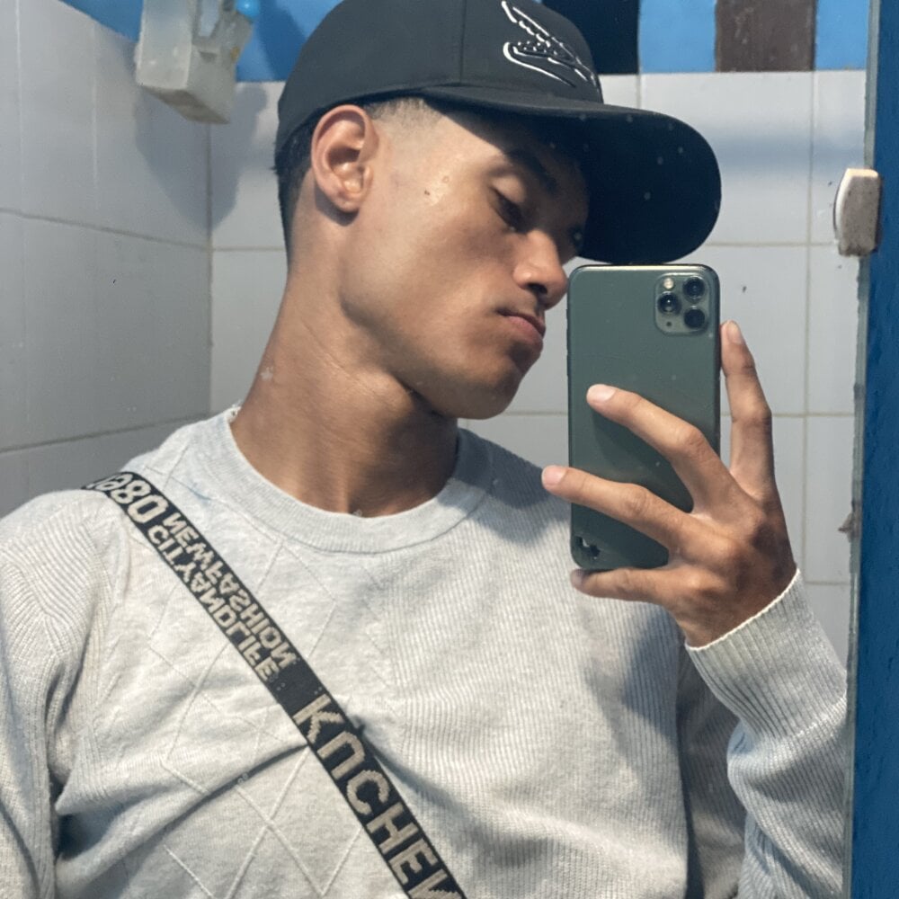 meliodas_23cm Chatroom