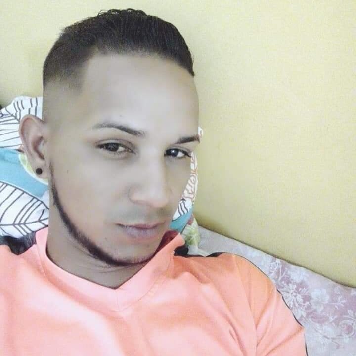 moiseshot28 Chatroom
